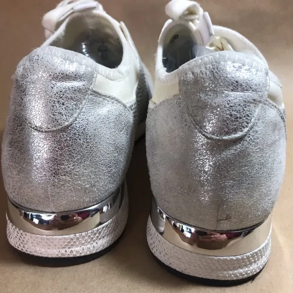 LS Cream and Silver Metallic Fashion Sneakers Size EU 40 US 9
