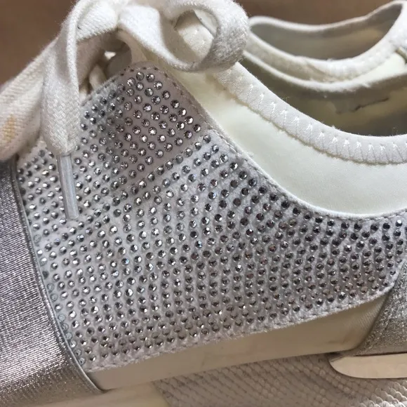 LS Cream and Silver Metallic Fashion Sneakers Size EU 40 US 9