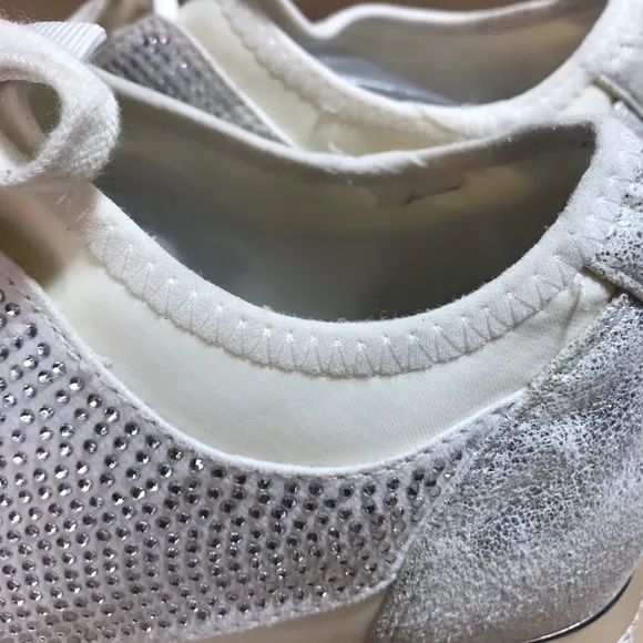 LS Cream and Silver Metallic Fashion Sneakers Size EU 40 US 9