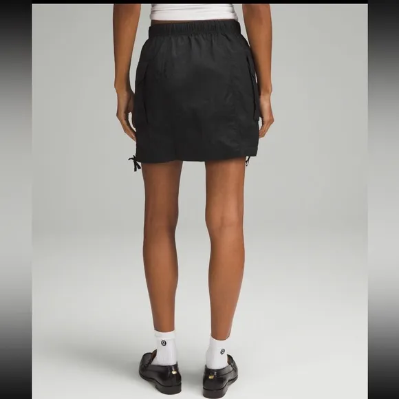 Lululemon Nylon Cargo Pocket Parachute Mini Skirt