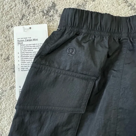 Lululemon Nylon Cargo Pocket Parachute Mini Skirt
