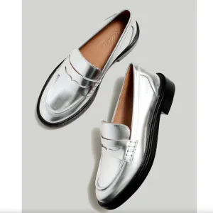 MADEWELL Size 7.5 The Vernon Loafer in Silver Mirror Leather