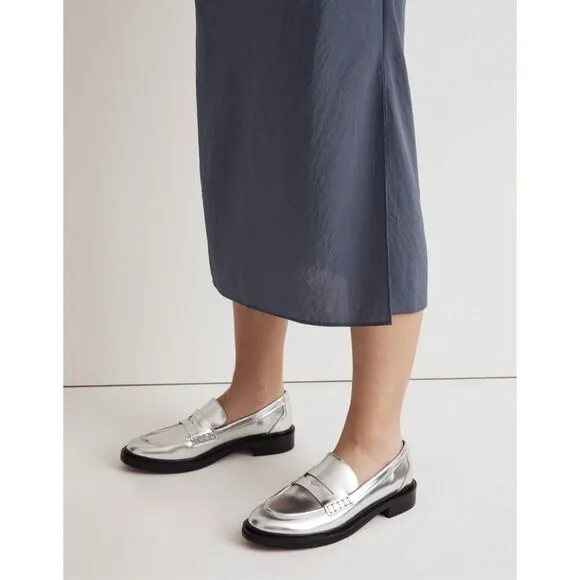 Madewell The Vernon Leather Loafer in Silver Size 9