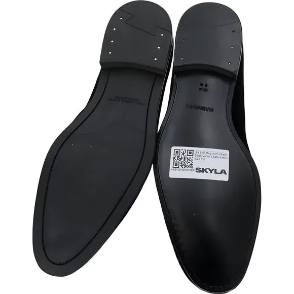 Magnanni Jareth Black Velvet Loafers for Men - Elegant Footwear Size 8.5