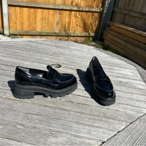 Marc Fisher Latika Platform Lug Sole Loafers Black Leather Size 7.5