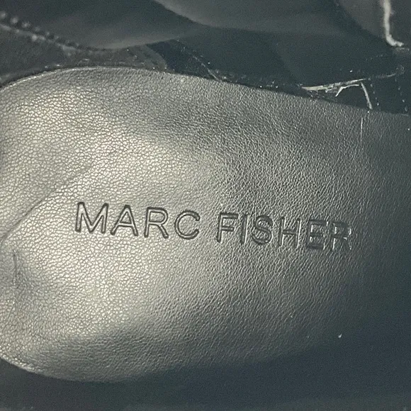 Marc Fisher Weity Black Quilted Leather Silver Buckle Strap Heeled Booties 9.5 M
