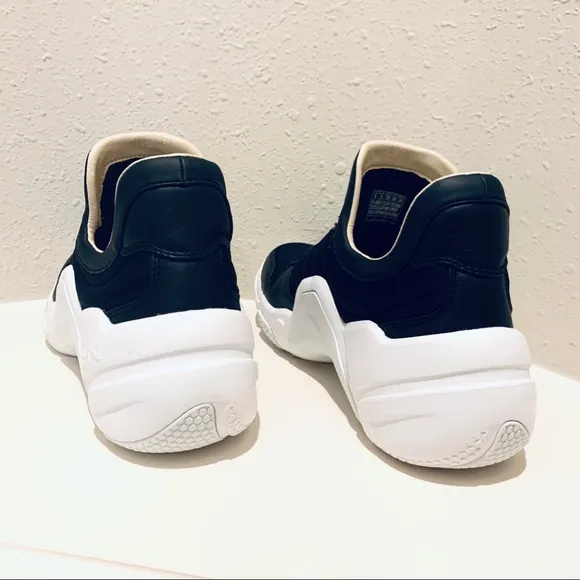 Mark Nason Neo Block Leather Women’s Sneakers Size 9 NWT