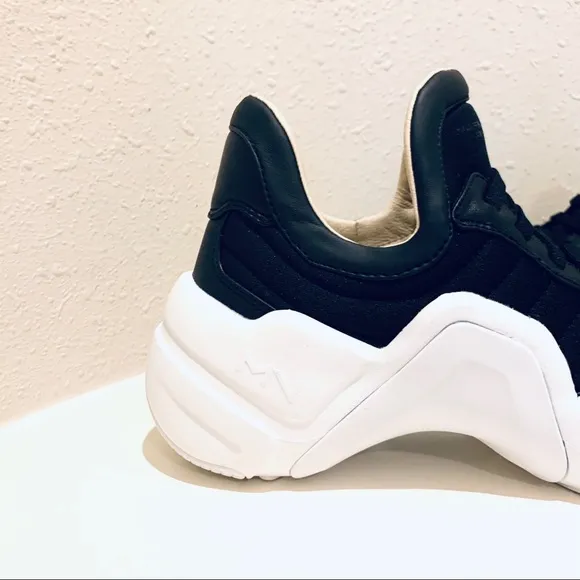 Mark Nason Neo Block Leather Women’s Sneakers Size 9 NWT