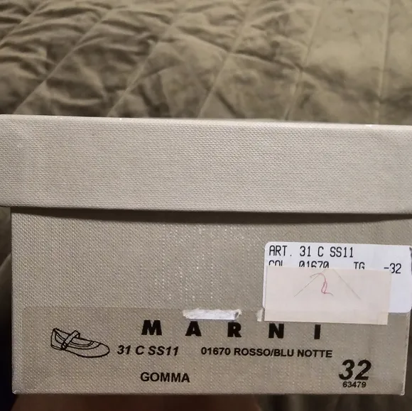 MARNI girls flats. Size 32. Used