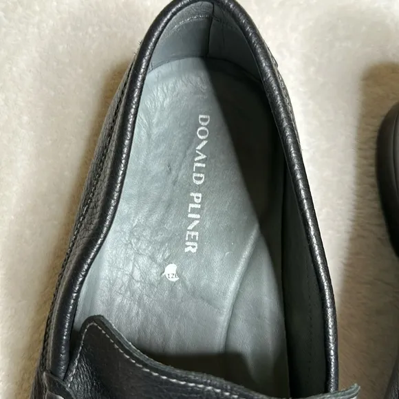 Men’s DONALD J PLINER Leather Bit Loafers in black size 12