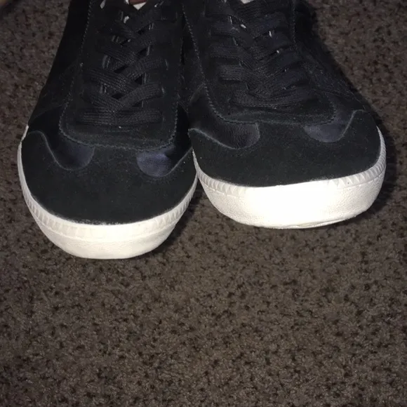 Men’s Fashion Sneakers Sz 9