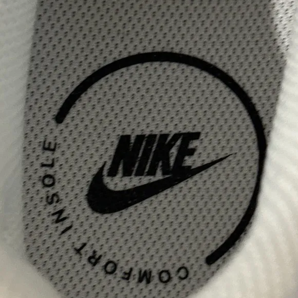Men’s Nike Air Max Excee White, Pure Platinum, Black Swoosh Sneakers, Size 11.
