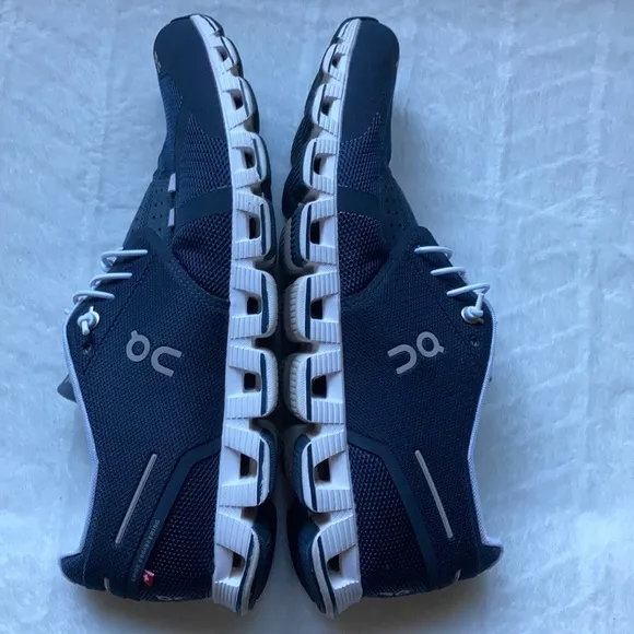 Men’s On Running Cloud Sneakers - Navy.