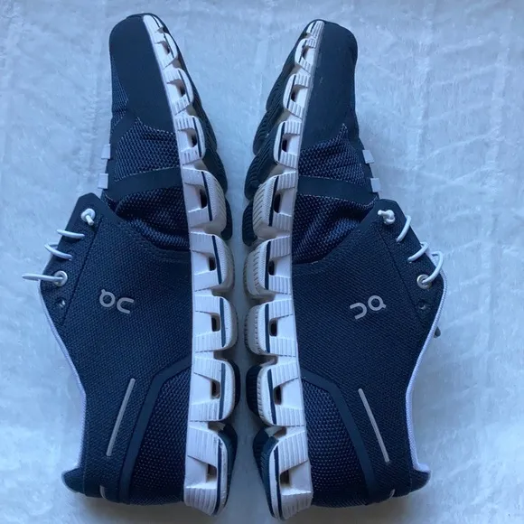Men’s On Running Cloud Sneakers - Navy.