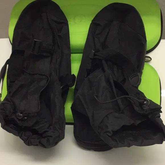 Men’s over boots/shoes