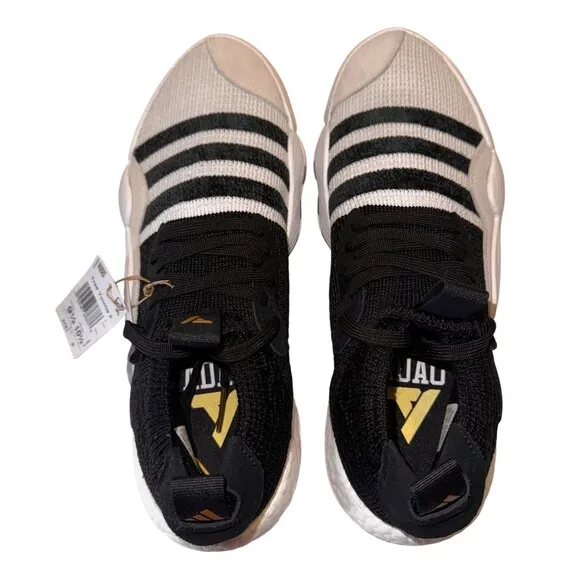 Mens Sneakers Size 9.5 Adidas Trae Young 2.0 Basketball Knit Upper Black/White
