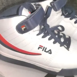 Mens sneakers