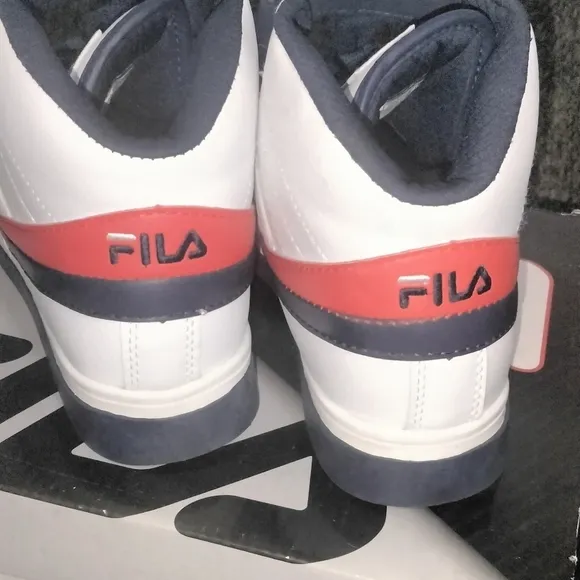Mens sneakers