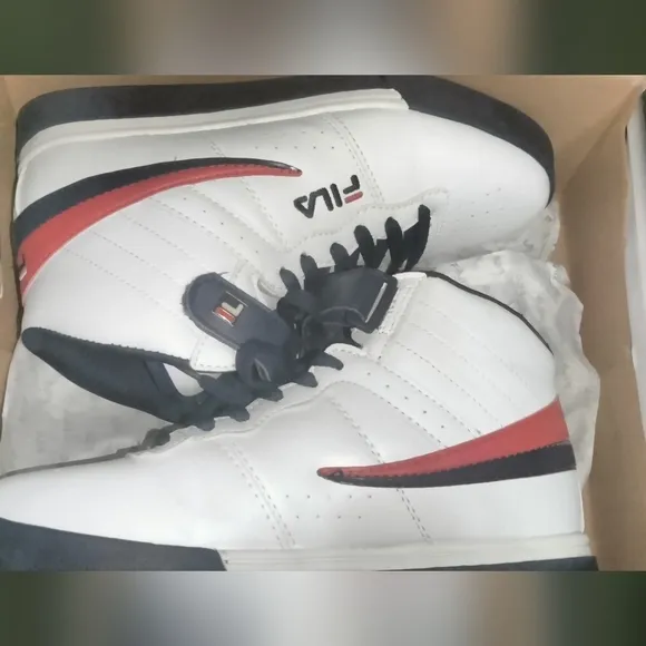 Mens sneakers