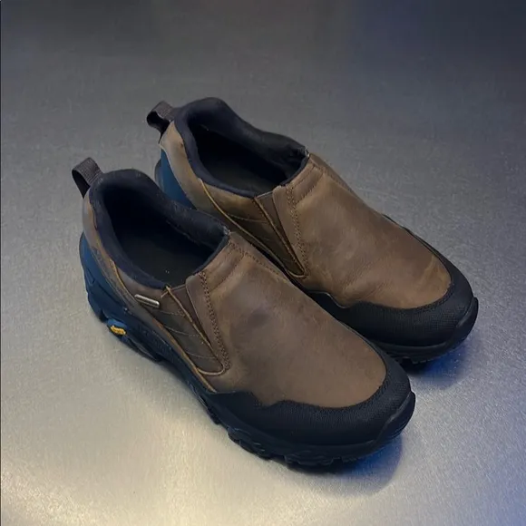 Men’s Tan Suede Slip-On Loafers with Black Soles—Barely worn