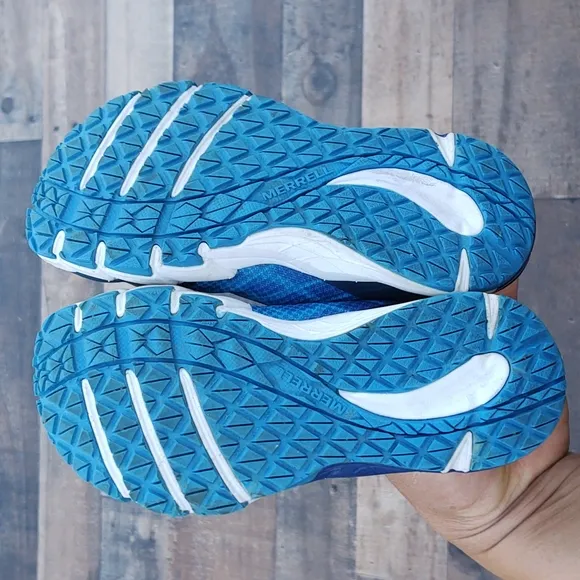 Merrel Bare Access Blue  Sneakers sz 10.5 kids