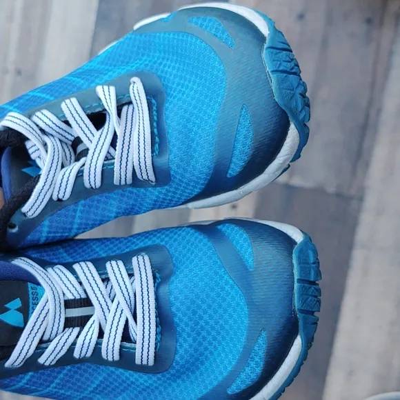 Merrel Bare Access Blue  Sneakers sz 10.5 kids