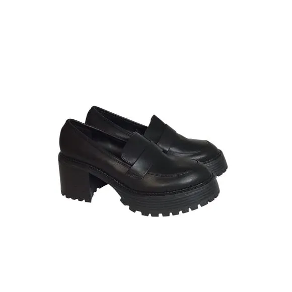 MIA Women’s Platform lug Sole Loafers  Size 9 Black NWOT Slip on’s 2.5 Heel Y2K
