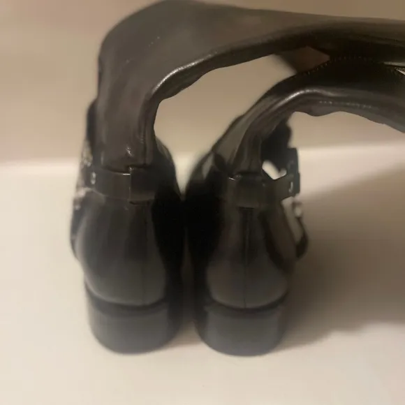 Michael Kors Fulton harness nice boots good condition Buy it before the cold