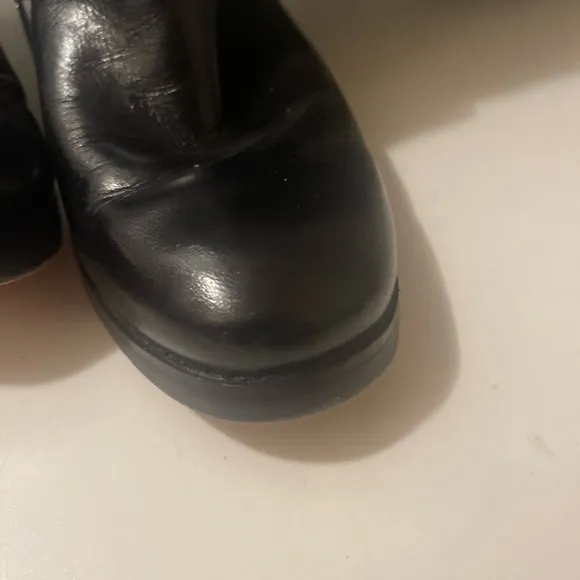 Michael Kors Fulton harness nice boots good condition Buy it before the cold