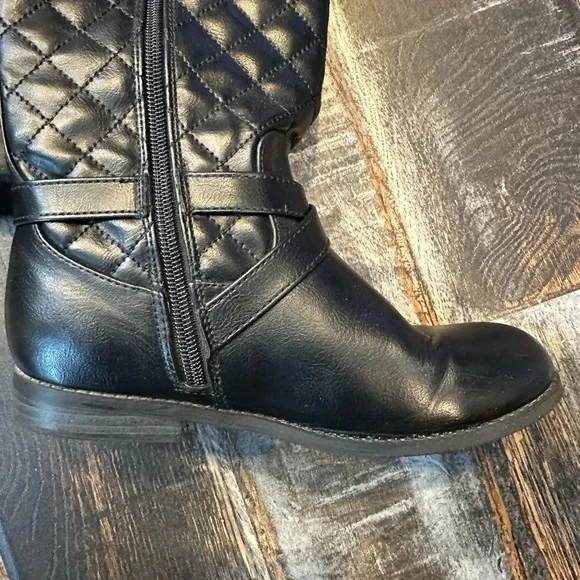 ✨MICHAEL KORS GIRL’S SIZE 2 EMMA LUX QUILTED BLACK TALL RIDING BOOTS✨
