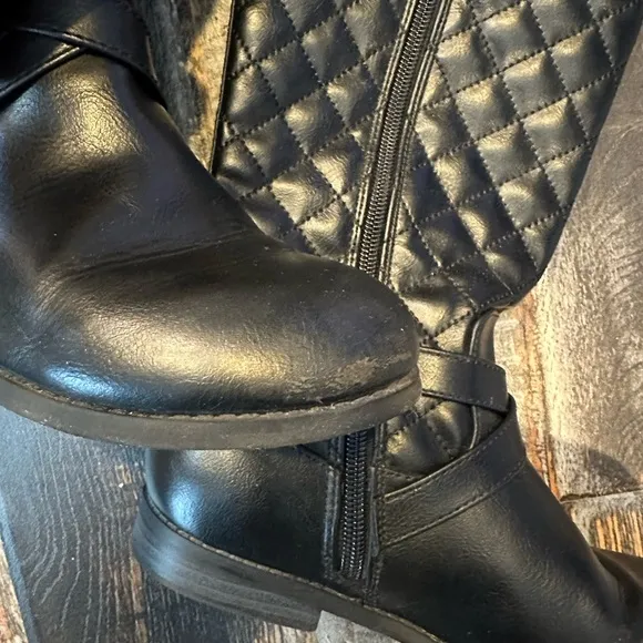 ✨MICHAEL KORS GIRL’S SIZE 2 EMMA LUX QUILTED BLACK TALL RIDING BOOTS✨