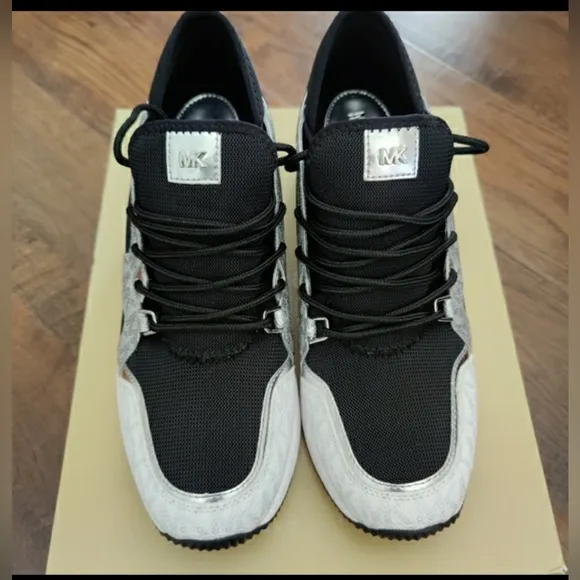 Michael Kors Liv Trainers