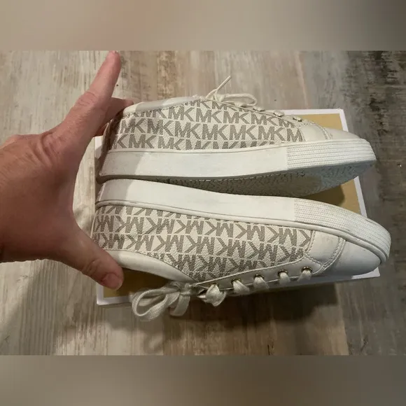 Michael Michael Kors girls shoes