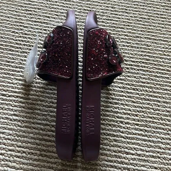 MICHAEL KORS Gilmore slides 5