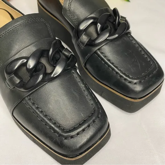 Naked Feet Privy Platform Loafer Size 6