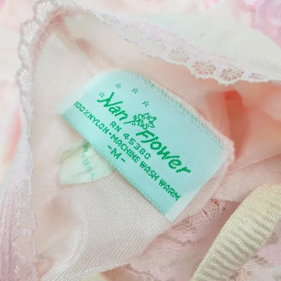 Nan Flower Vintage Made in USA Sz Medium
