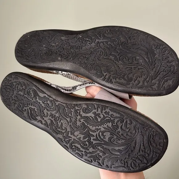 Naot Penelope Sandal Cobra Lite Grey Walking Slide Comfortable EU 41  US 10-10.5
