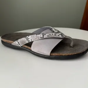 Naot Penelope Sandal Cobra Lite Grey Walking Slide Comfortable EU 41  US 10-10.5