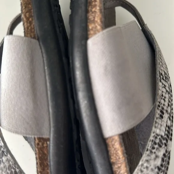 Naot Penelope Sandal Cobra Lite Grey Walking Slide Comfortable EU 41  US 10-10.5