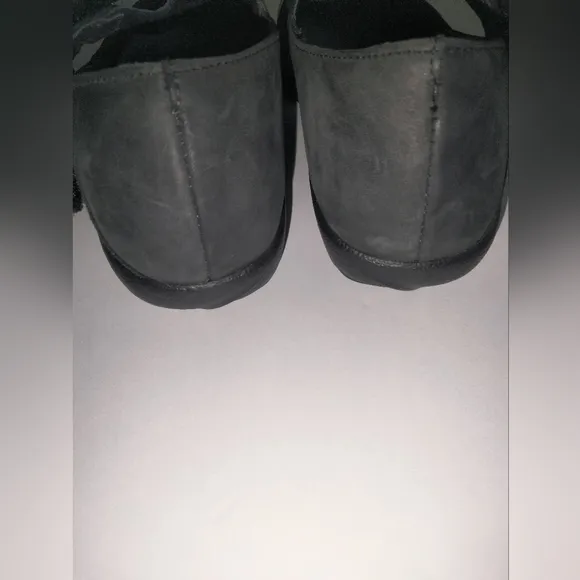 Naot (Size EU 38/7-7.5) Black Leather Mary Jane Mule Slip-on Flats
