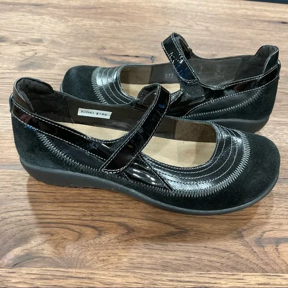 Naot sz 37 Kirei black suede maryjane flats GUC