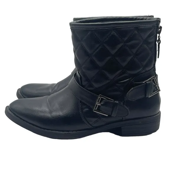 Naturalizer Quilted Black Moto Ankle Boots Booties Double Buckle Zipper Back