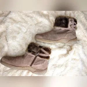 Naturalizer Ashley Women's Faux Fur Leather Upper Lined Boots sz 8