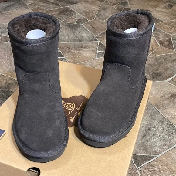 New Aussie Merino Chocolate Auckland High Sz 12 Boots