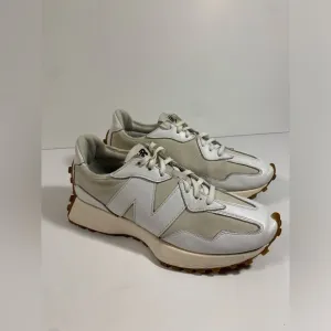 New Balance 327 White Moonbeam Gum Womens Sneakers 8.5‎
