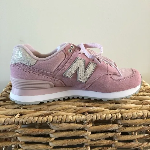 New Balance 574 Light Pink Shattered Pearl Lace Up Sneakers 6.5
