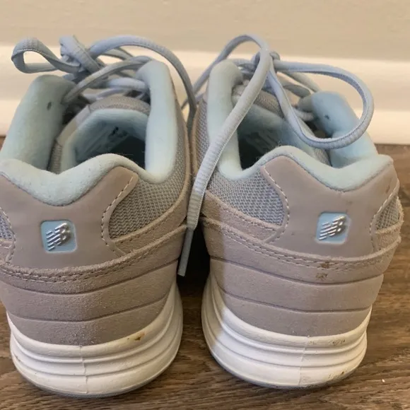 New Balance 877 Women's Gray and Blue Sneakers