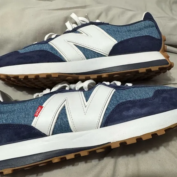 New Balance ms327 Levi limited edition sneakers.