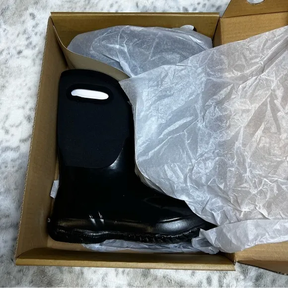 New Bogs Big Kids Black Classic High Pull On Rain Boots Wide sz 3 Y / 35 EU