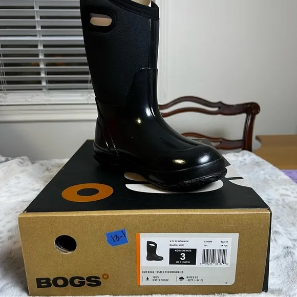 New Bogs Big Kids Black Classic High Pull On Rain Boots Wide sz 3 Y / 35 EU